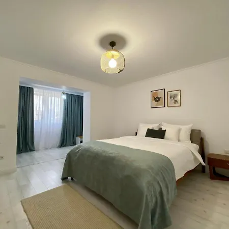 Cosy Apartments & Bistro Pufesti Extérieur photo