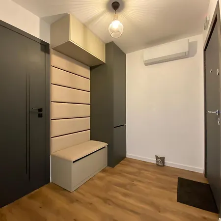 Cosy Apartments & Bistro Pufesti Extérieur photo