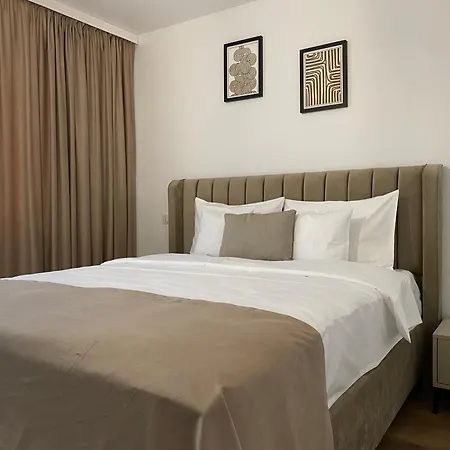 Cosy Apartments & Bistro Pufesti Extérieur photo